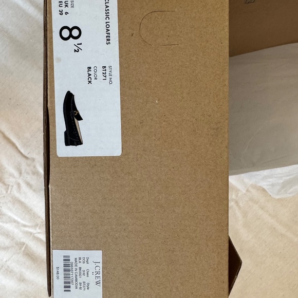 J.Crew Classic Black Loafers – Size 8.5 (Patent Leather) - Picture 2 of 8